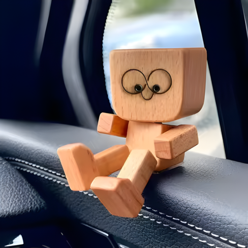 تمثال رجل خشبي مرح يهتز لتزيين لوحة القيادة، دمية خشبية بأقدام تهتز مع غطاء كحامل معطر جو خشبي للسيارة