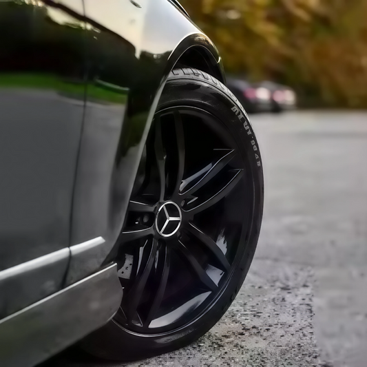 أغطية مركزية لعجلات مرسيدس-بنز AMG مطلية بالكروم مقاس 75 مم - طقم من 4 قطع